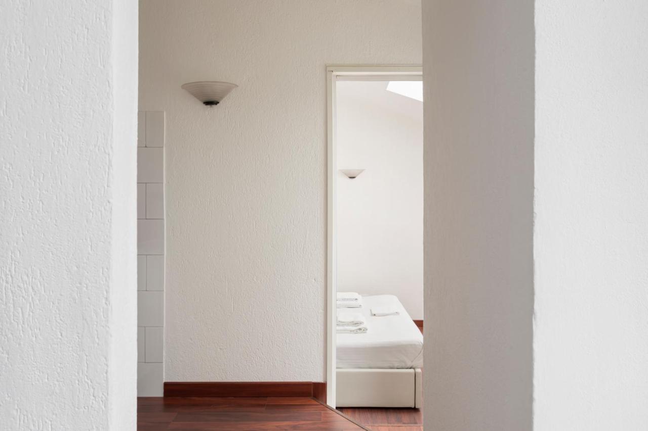 1 Bedroom & 1 Living Room Apt - Duomo 5 ミラノ エクステリア 写真